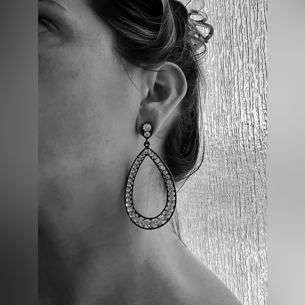 Teardrop Rhinestone Earrings - Picture 4 of 5